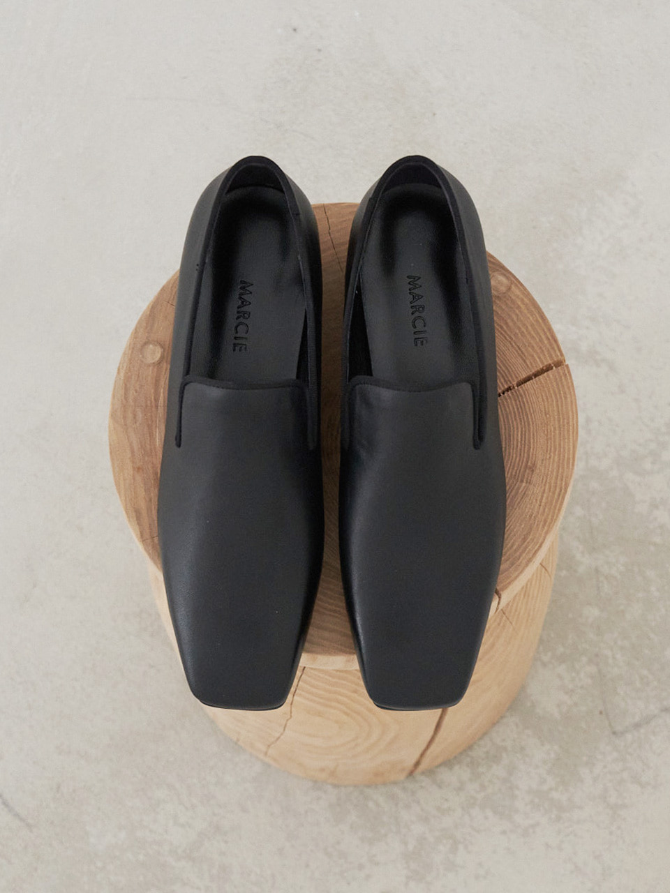 [Out of stock] Mrc070 Plane Loafer (Black)